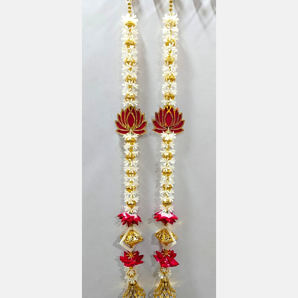Lotus & Mogra Long Hanging Ladis